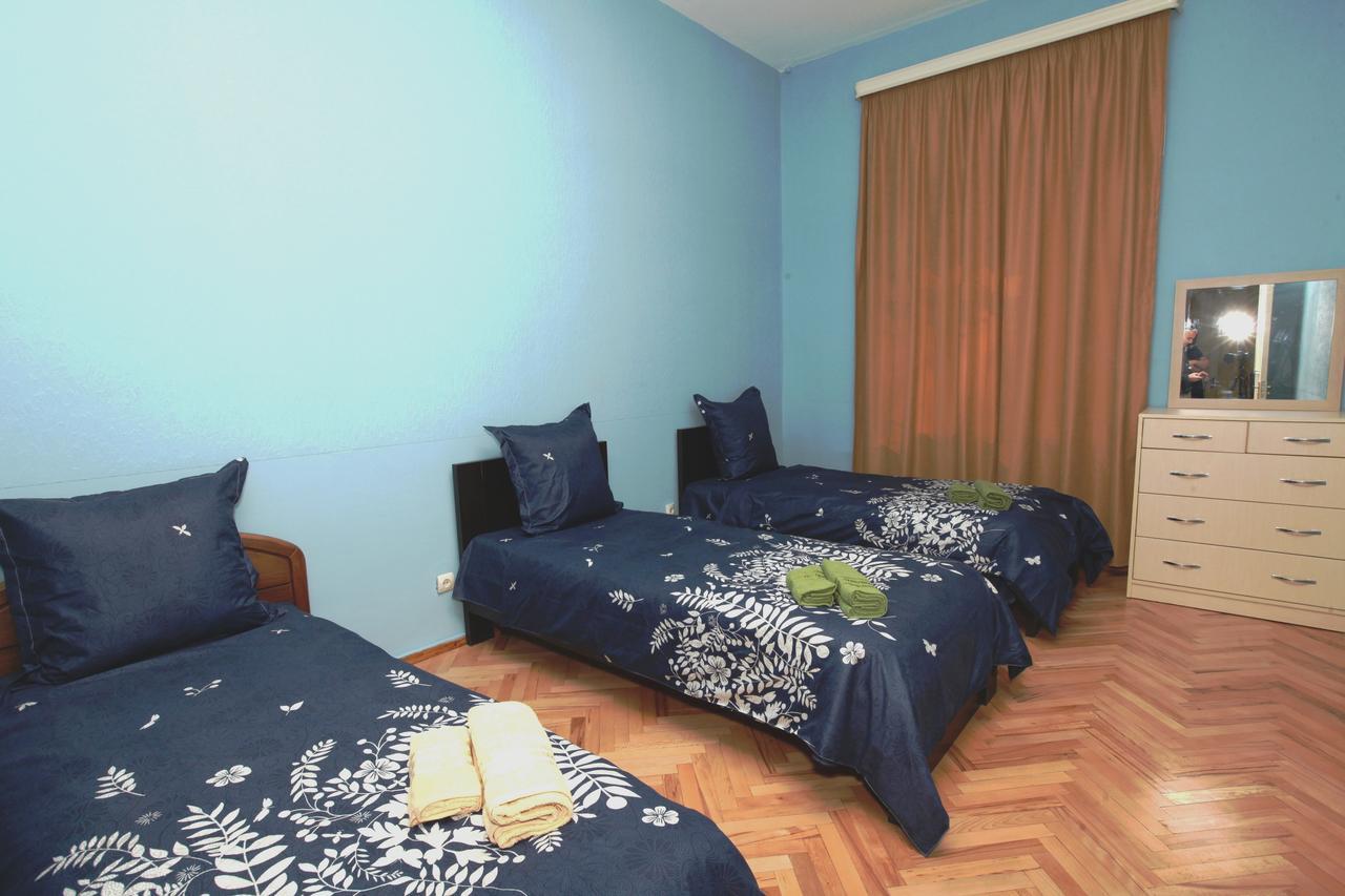 Apartment At Stalin House 第比利斯 外观 照片