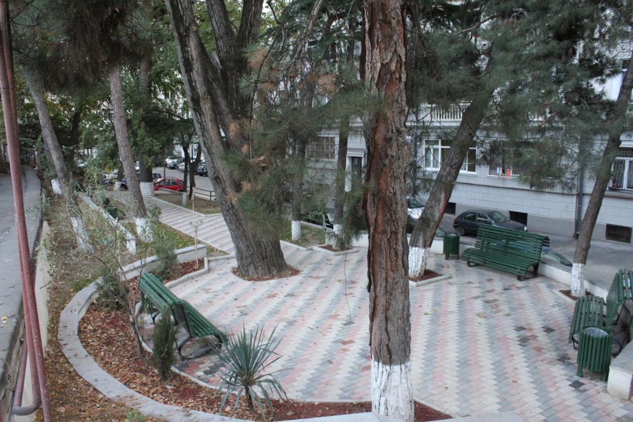 Apartment At Stalin House 第比利斯 外观 照片